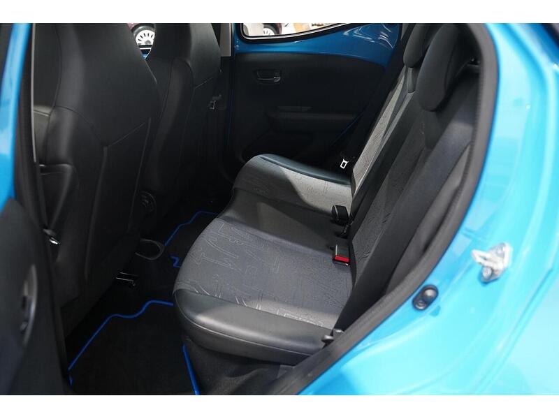 Toyota AYGO 1.0 VVT-i x-pression Euro 6 5dr - U357