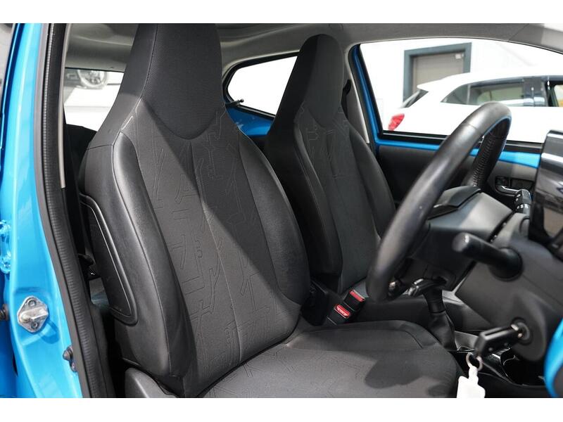 Toyota AYGO 1.0 VVT-i x-pression Euro 6 5dr - U357