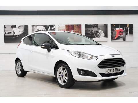 Ford Fiesta Clio Dynamique Nav Hatchback 1 Manual Petrol