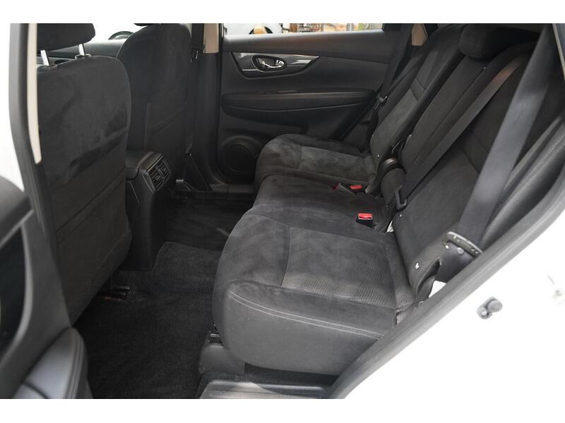 Nissan X-Trail X-Trail n-tec SUV 1 Manual Petrol - U367