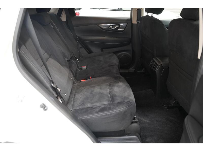 Nissan X-Trail X-Trail n-tec SUV 1 Manual Petrol - U367