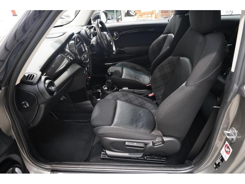 MINI Hatch 2.0 Cooper S Euro 6 (s/s) 3dr - U370