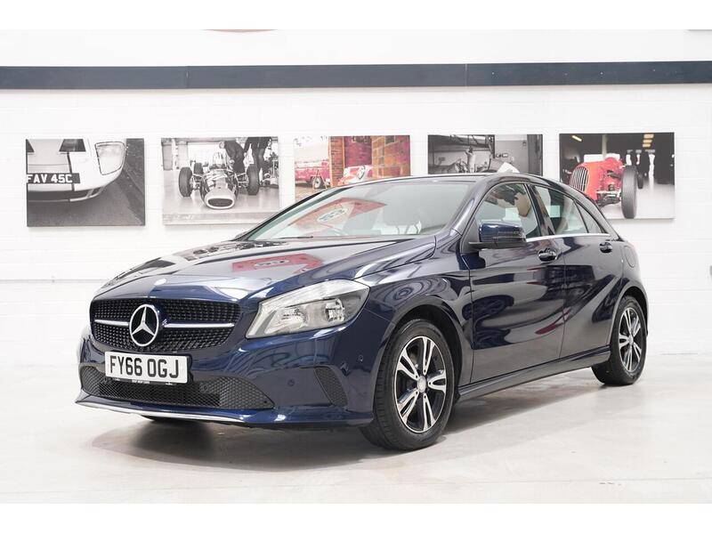 Mercedes-Benz A Class 1.6 A180 SE (Executive) Euro 6 (s/s) 5dr - U384