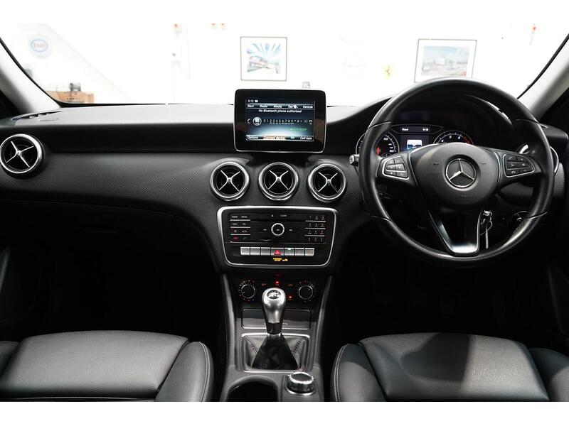 Mercedes-Benz A Class 1.6 A180 SE (Executive) Euro 6 (s/s) 5dr - U384