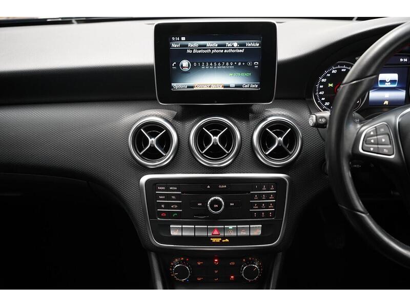 Mercedes-Benz A Class 1.6 A180 SE (Executive) Euro 6 (s/s) 5dr - U384
