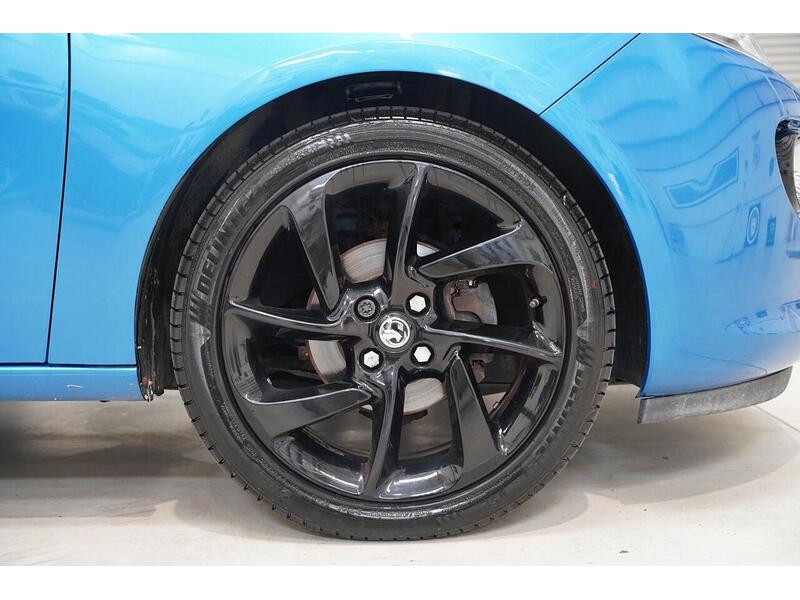 Vauxhall ADAM 1.2i ENERGISED Euro 6 3dr - U386