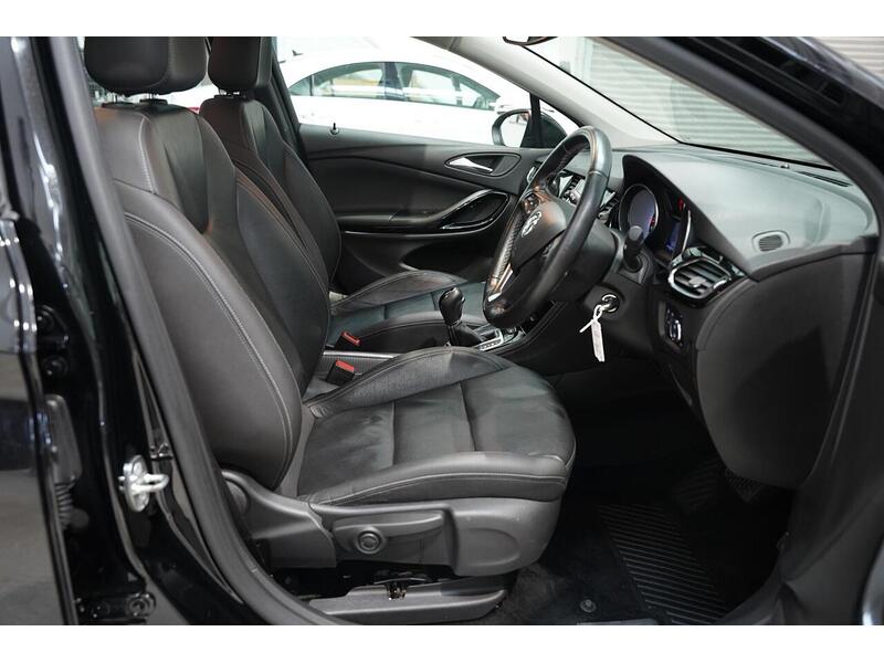 Vauxhall Astra 1.4i Turbo Elite Nav Sports Tourer Auto Euro 6 (s/s) 5dr - U388