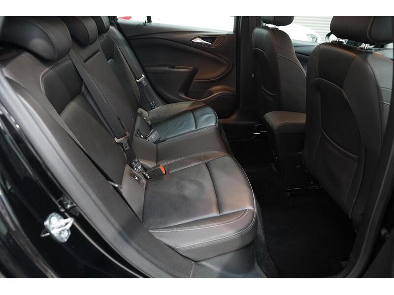 Vauxhall Astra 1.4i Turbo Elite Nav Sports Tourer Auto Euro 6 (s/s) 5dr - U388