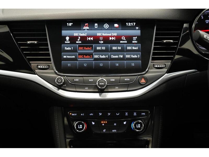 Vauxhall Astra 1.4i Turbo Elite Nav Sports Tourer Auto Euro 6 (s/s) 5dr - U388
