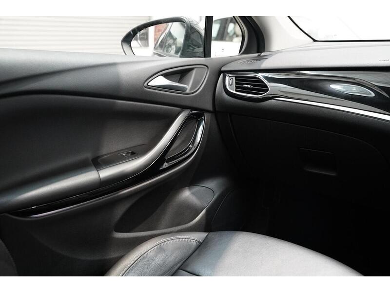 Vauxhall Astra 1.4i Turbo Elite Nav Sports Tourer Auto Euro 6 (s/s) 5dr - U388