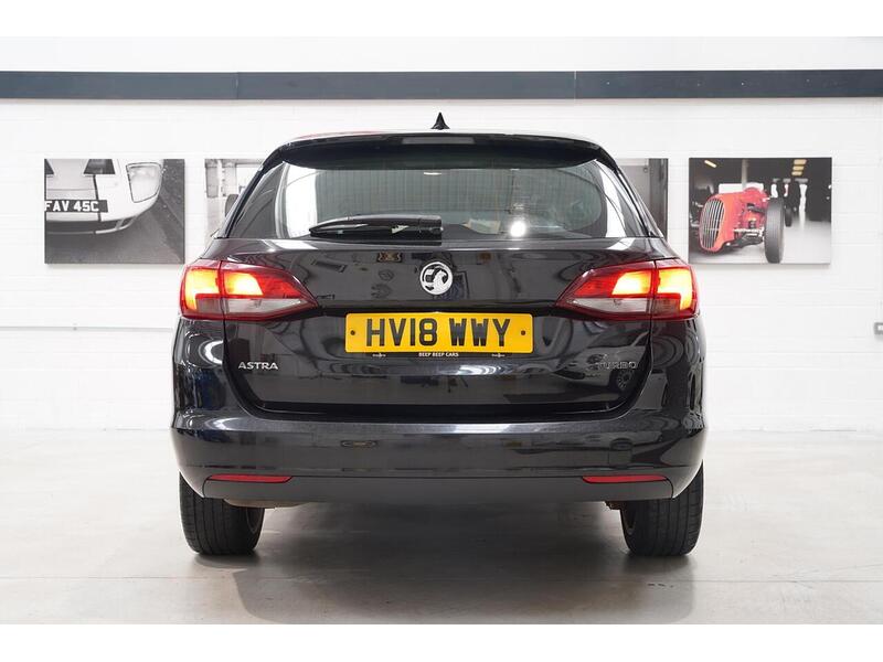 Vauxhall Astra 1.4i Turbo Elite Nav Sports Tourer Auto Euro 6 (s/s) 5dr - U388
