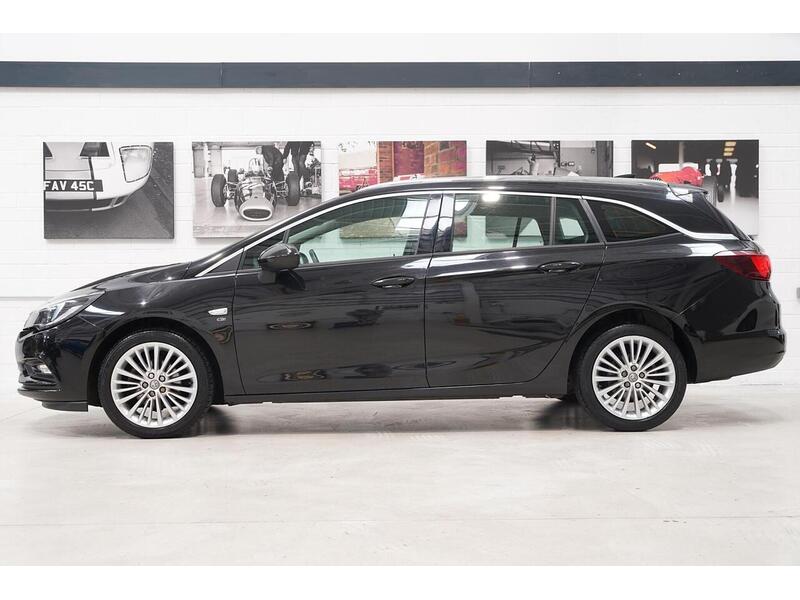Vauxhall Astra 1.4i Turbo Elite Nav Sports Tourer Auto Euro 6 (s/s) 5dr - U388