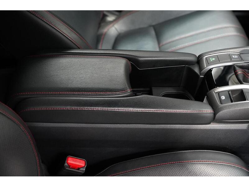 Honda Civic 1.0 VTEC Turbo Sport Line Euro 6 (s/s) 5dr - U389