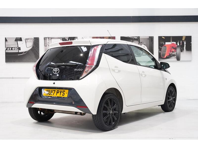 Toyota AYGO 1.0 VVT-i x-style Euro 6 5dr - U392