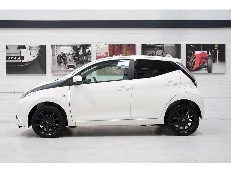 Toyota AYGO 1.0 VVT-i x-style Euro 6 5dr - U392
