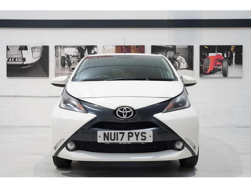 Toyota AYGO 1.0 VVT-i x-style Euro 6 5dr - U392