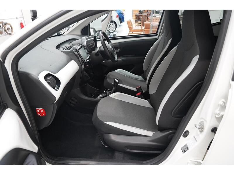 Toyota AYGO 1.0 VVT-i x-style Euro 6 5dr - U392
