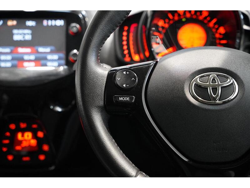 Toyota AYGO 1.0 VVT-i x-style Euro 6 5dr - U392