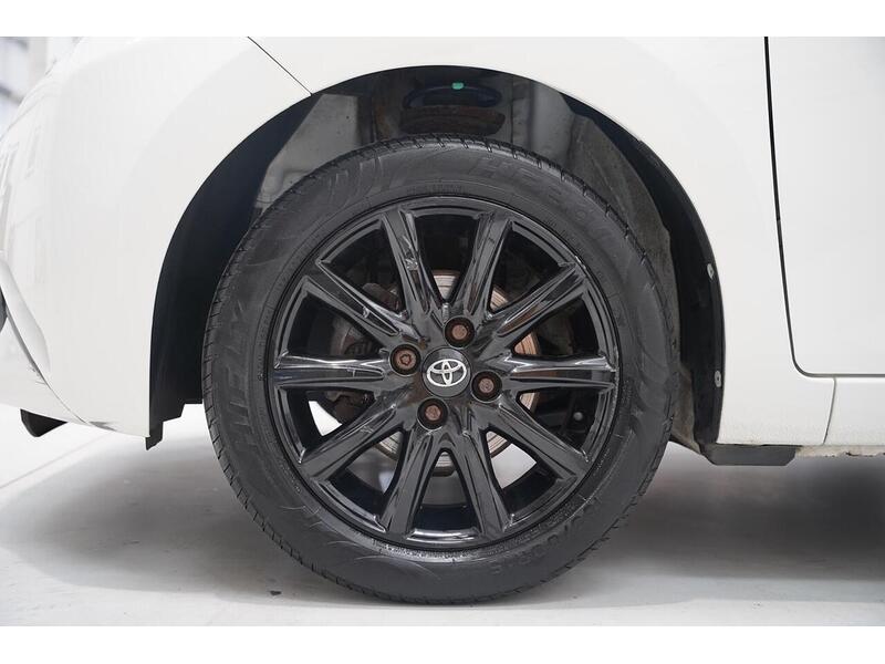 Toyota AYGO 1.0 VVT-i x-style Euro 6 5dr - U392