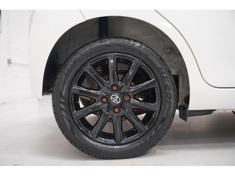 Toyota AYGO 1.0 VVT-i x-style Euro 6 5dr - U392