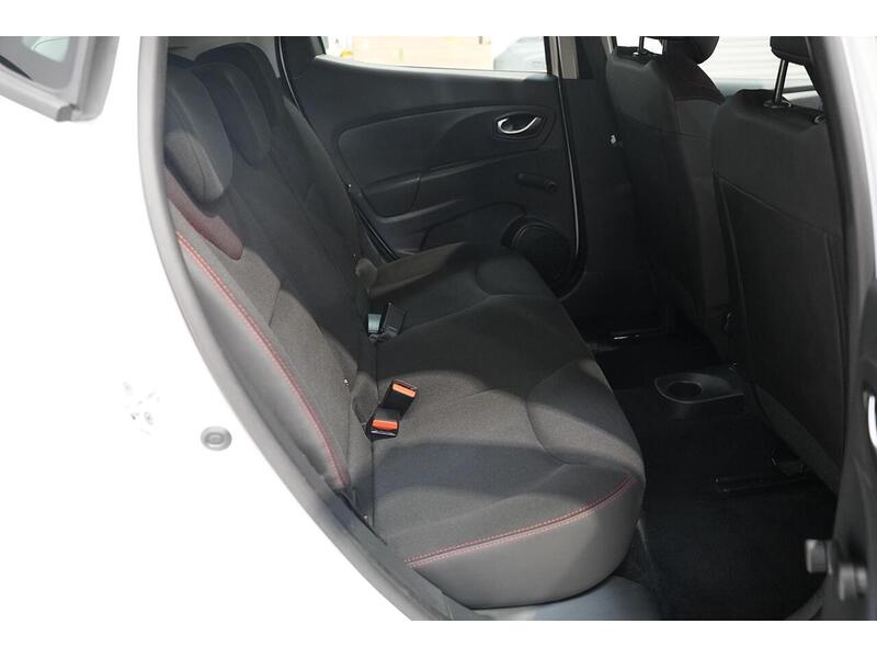 Renault Clio 1.5 dCi Expression + Euro 6 (s/s) 5dr - U401