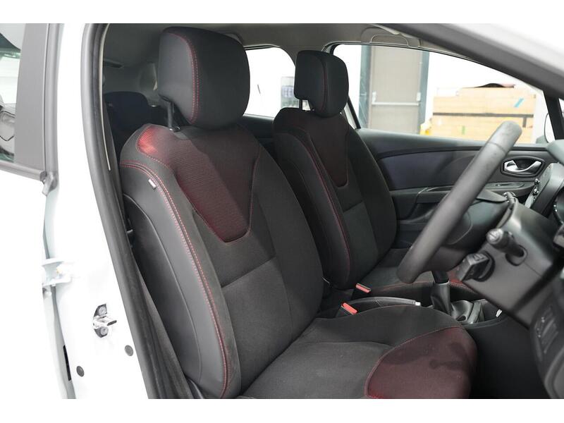 Renault Clio 1.5 dCi Expression + Euro 6 (s/s) 5dr - U401