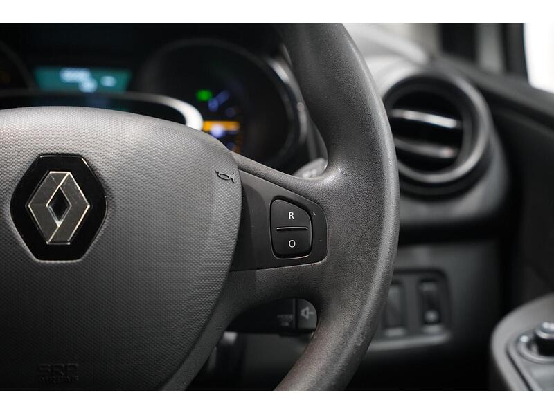 Renault Clio 1.5 dCi Expression + Euro 6 (s/s) 5dr - U401