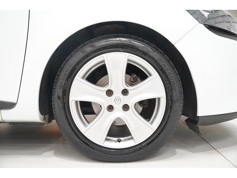 Renault Clio 1.5 dCi Expression + Euro 6 (s/s) 5dr - U401