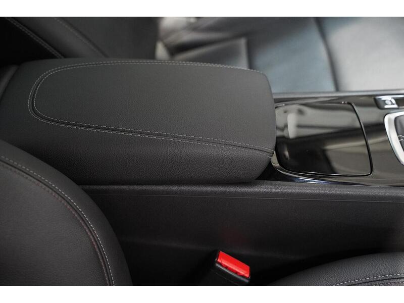 Vauxhall Insignia 1.5i Turbo Elite Nav Grand Sport Euro 6 (s/s) 5dr - U405