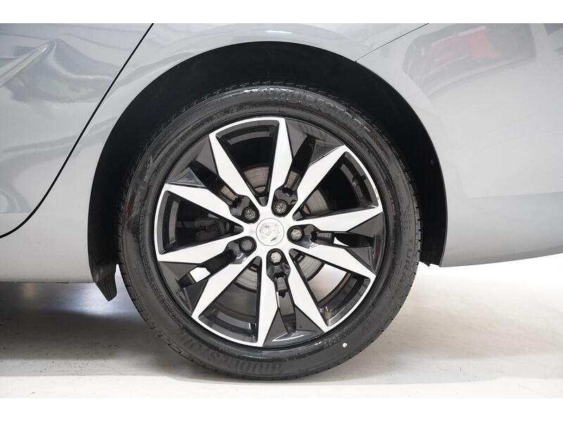 Vauxhall Insignia 1.5i Turbo Elite Nav Grand Sport Euro 6 (s/s) 5dr - U405