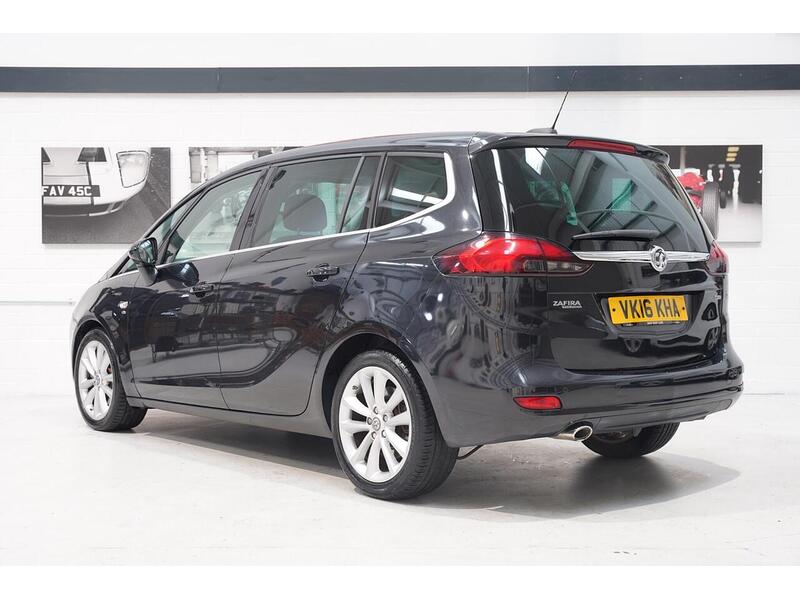 Vauxhall Zafira Tourer 2.0 CDTi Elite Euro 6 (s/s) 5dr - U406