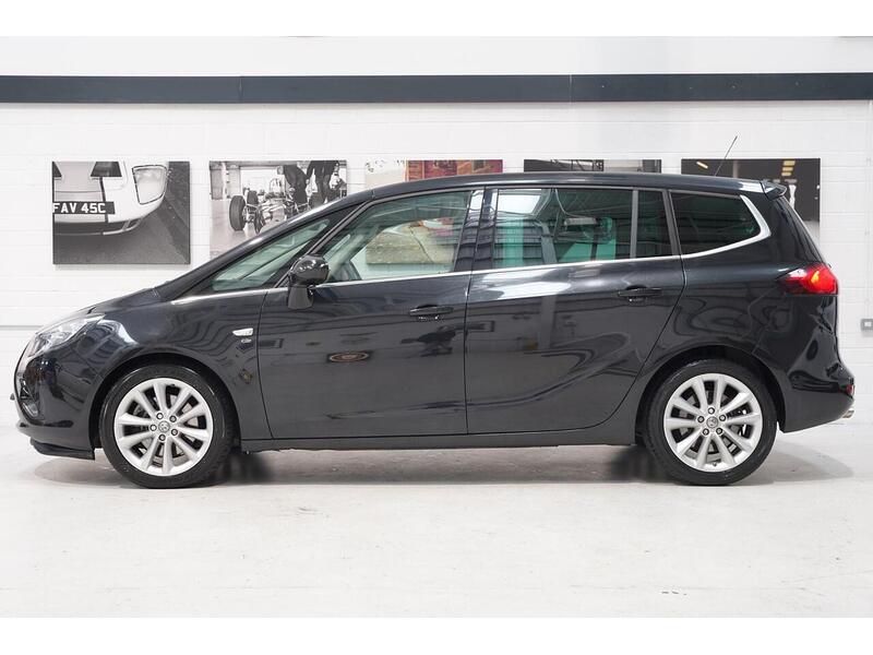 Vauxhall Zafira Tourer 2.0 CDTi Elite Euro 6 (s/s) 5dr - U406
