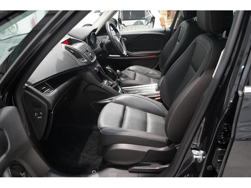 Vauxhall Zafira Tourer 2.0 CDTi Elite Euro 6 (s/s) 5dr - U406