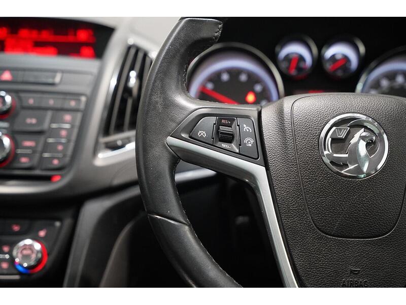 Vauxhall Zafira Tourer 2.0 CDTi Elite Euro 6 (s/s) 5dr - U406