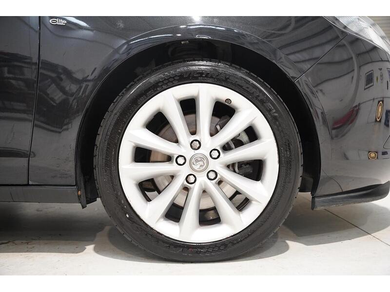 Vauxhall Zafira Tourer 2.0 CDTi Elite Euro 6 (s/s) 5dr - U406