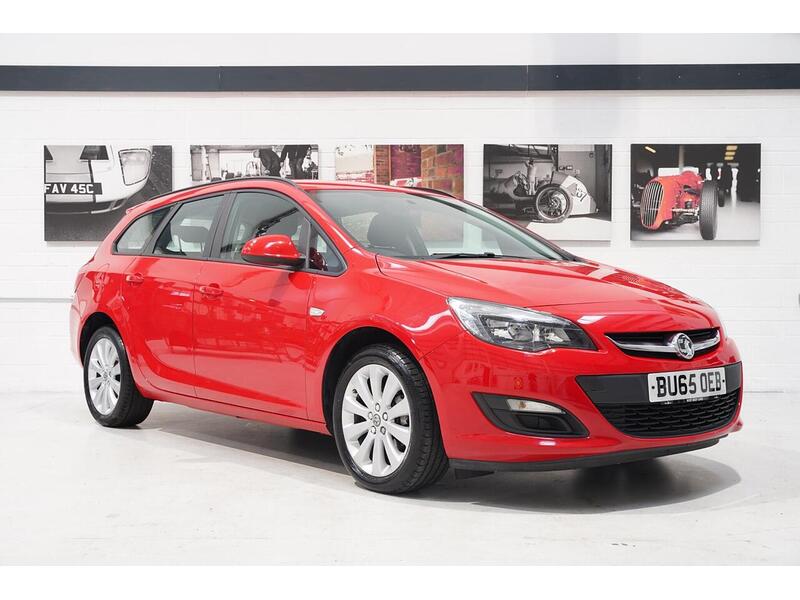 Vauxhall Astra 1.6i Design Sports Tourer Euro 6 5dr - U407
