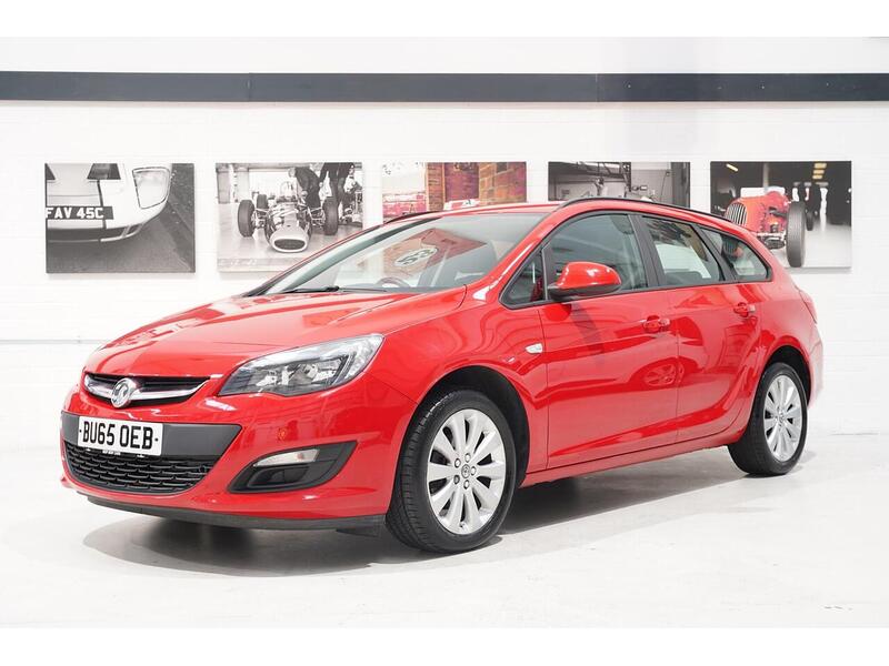 Vauxhall Astra 1.6i Design Sports Tourer Euro 6 5dr - U407