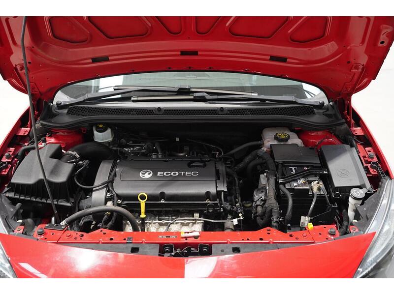 Vauxhall Astra 1.6i Design Sports Tourer Euro 6 5dr - U407