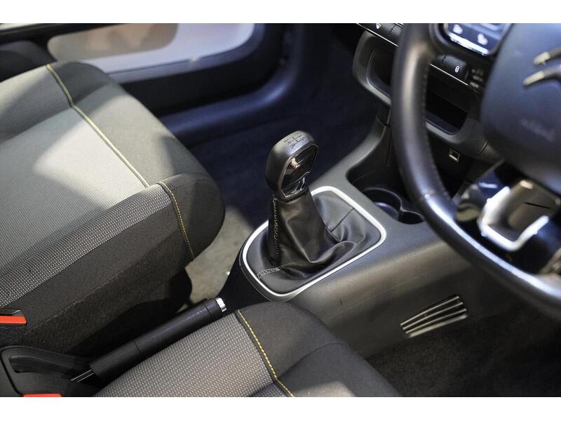Citroen C3 1.2 PureTech Flair Euro 6 (s/s) 5dr - U408