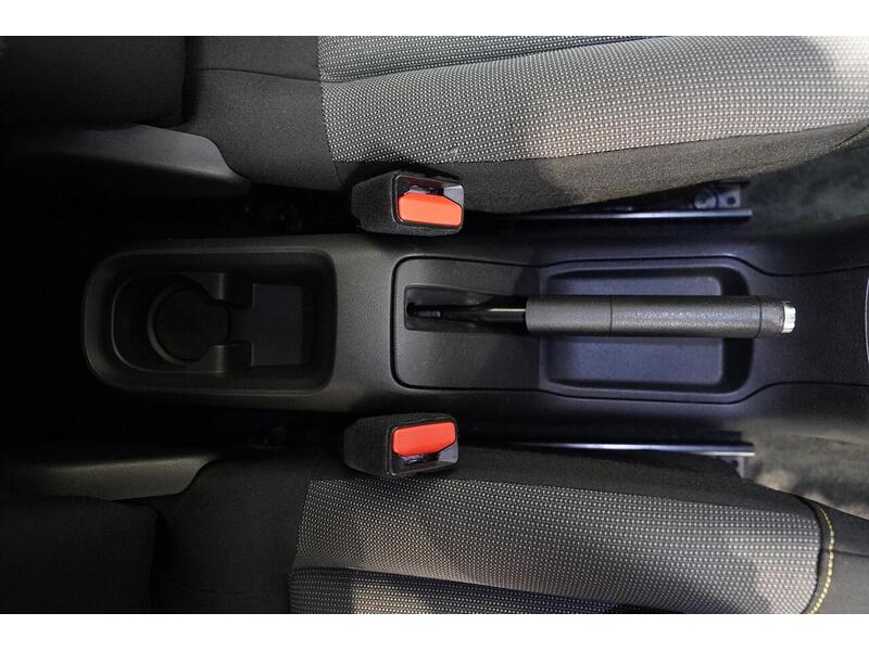 Citroen C3 1.2 PureTech Flair Euro 6 (s/s) 5dr - U408