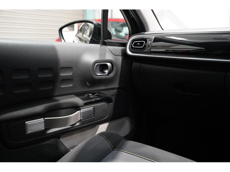 Citroen C3 1.2 PureTech Flair Euro 6 (s/s) 5dr - U408