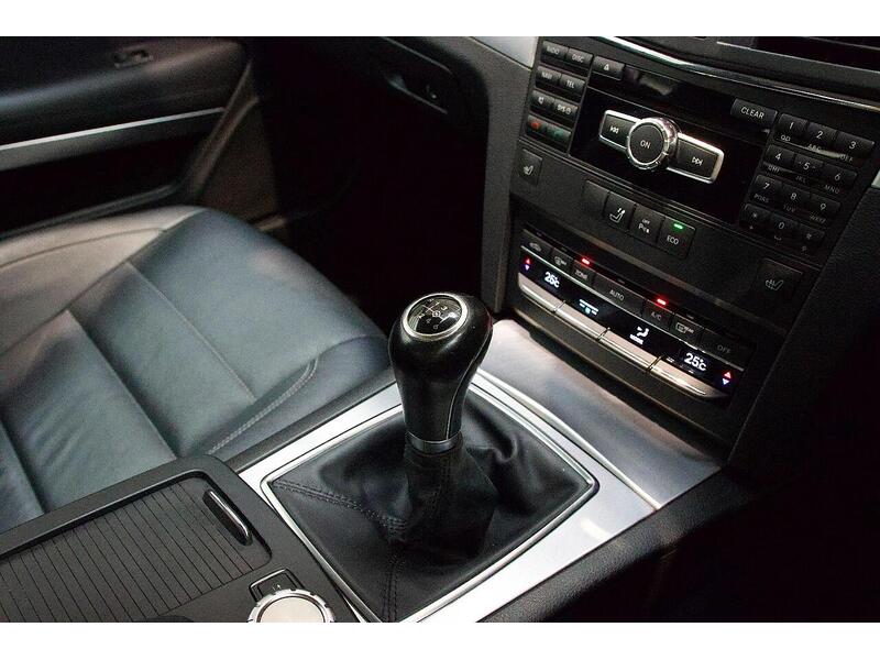 Mercedes-Benz E Class E Class 2.1 E220 CDI BlueEfficiency SE Cabriolet Euro 5 (s/s) 2dr - U49