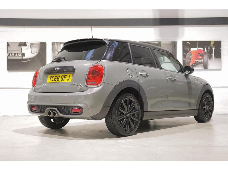MINI Hatch 2.0 Cooper SD Auto 6Spd Euro 6 (s/s) 5dr - U61