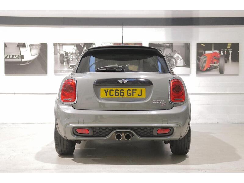 MINI Hatch 2.0 Cooper SD Auto 6Spd Euro 6 (s/s) 5dr - U61
