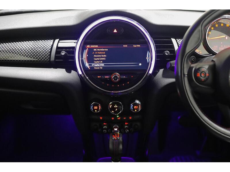 MINI Hatch 2.0 Cooper SD Auto 6Spd Euro 6 (s/s) 5dr - U61