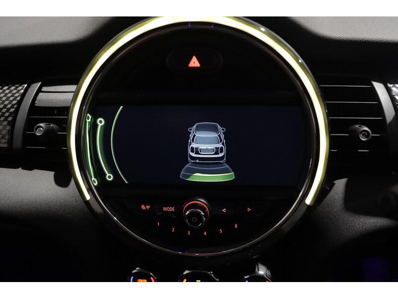 MINI Hatch 2.0 Cooper SD Auto 6Spd Euro 6 (s/s) 5dr - U61