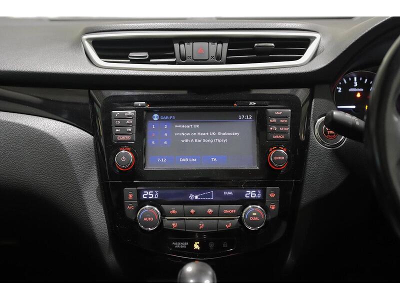 Nissan Qashqai 1.6 dCi Tekna XTRON 2WD Euro 6 (s/s) 5dr - U62