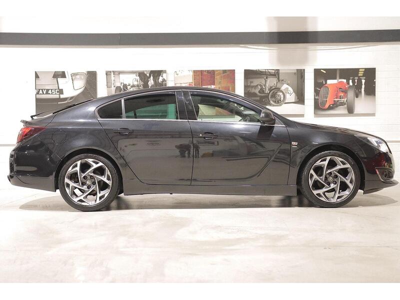 Vauxhall Insignia 1.6 CDTi SRi VX Line Nav Euro 6 (s/s) 5dr - U64