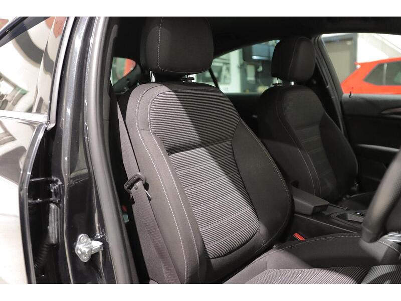 Vauxhall Insignia 1.6 CDTi SRi VX Line Nav Euro 6 (s/s) 5dr - U64