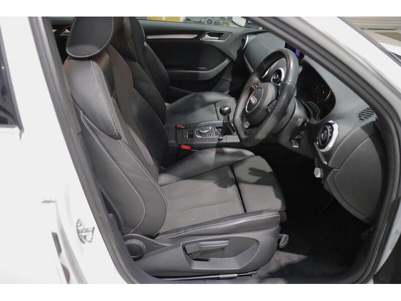 Audi A3 1.4 TFSI CoD S line Sportback 5dr Petrol Manual Euro 6 (s/s) (140 ps) - U7